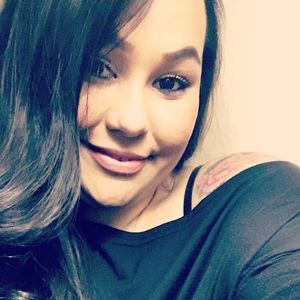 Meet your Posher, Cassandra